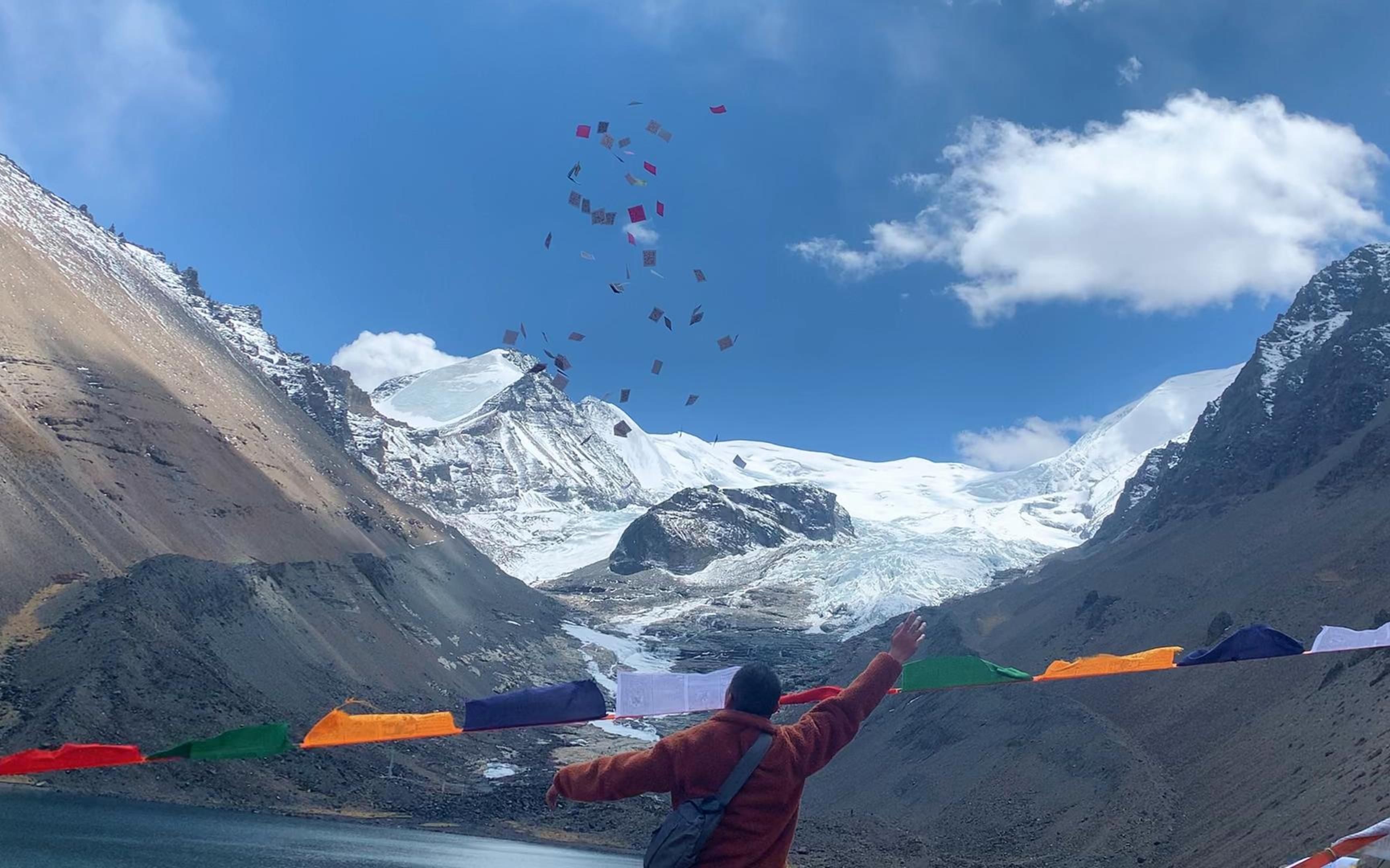 一个人在西藏拉萨，一百多的羊湖团能得到什么样的快乐