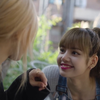 【高清双语】BLACKPINK Lisa和Rosé是如何成为姐妹的 秀恩爱超甜！light up the sky片段 原创翻译