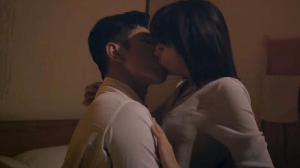 情难自禁~【原声高甜】情到深处床+吻戏自然欲~超有感觉混剪吻戏合集~少女心爆棚!!