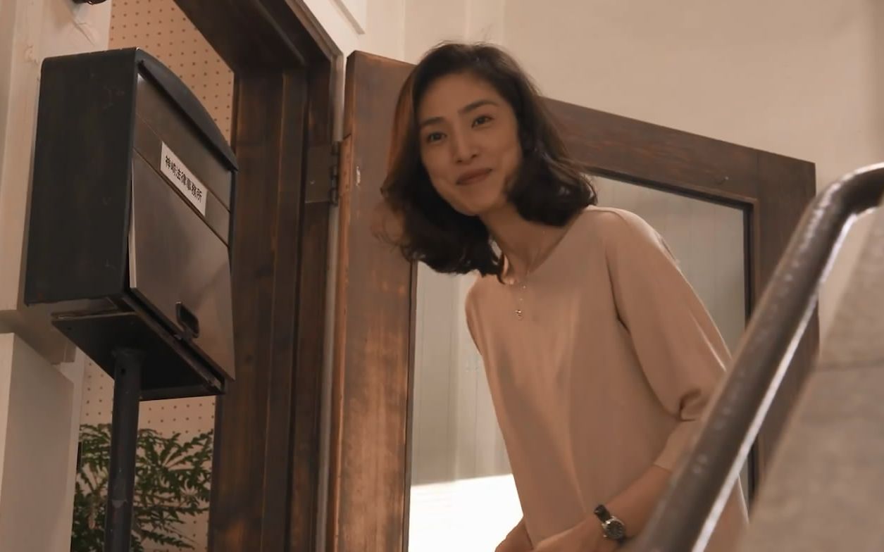 日剧「Aではない君と」2分钟预告 佐藤浩市・天海祐希出演_哔哩哔哩 (゜゜)つロ 干杯bilibili