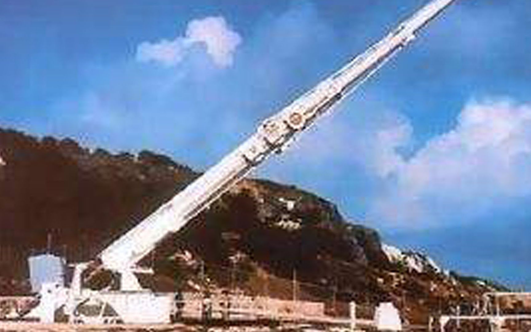 美陆军研发“超级大炮” 射程1600公里 部署日韩直指中国