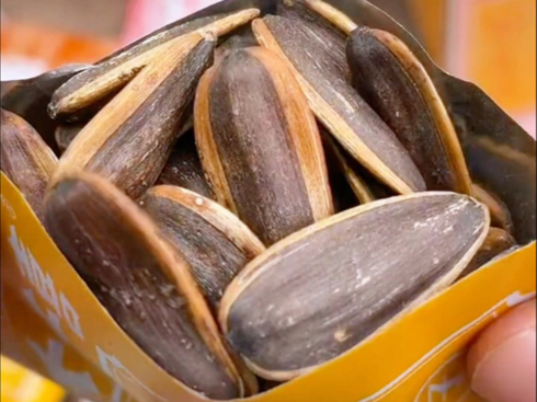 #拼多多#大千喜瓜子#棉花糖#古城牛奶