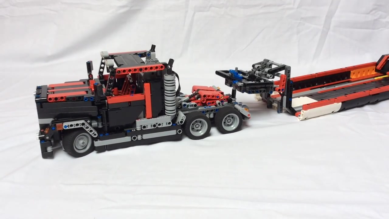 lego 卡车与拖车