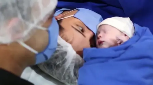 产房直击孕妈妈剖腹产子全过程,每一位母亲都配得上伟大二字!