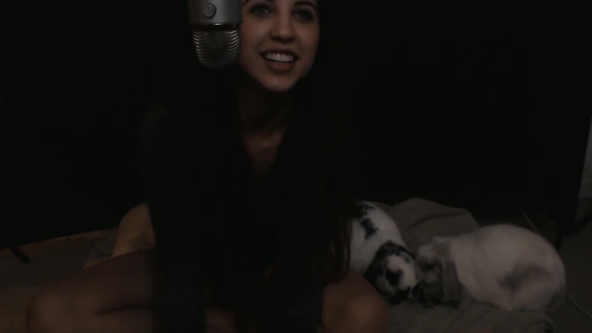 【frivolousfox】【108】asmr chillin with my buns