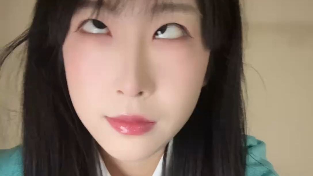 [直播].[原画].[下季].[354557984775].[鲜花_翻白眼].[20250321150203]