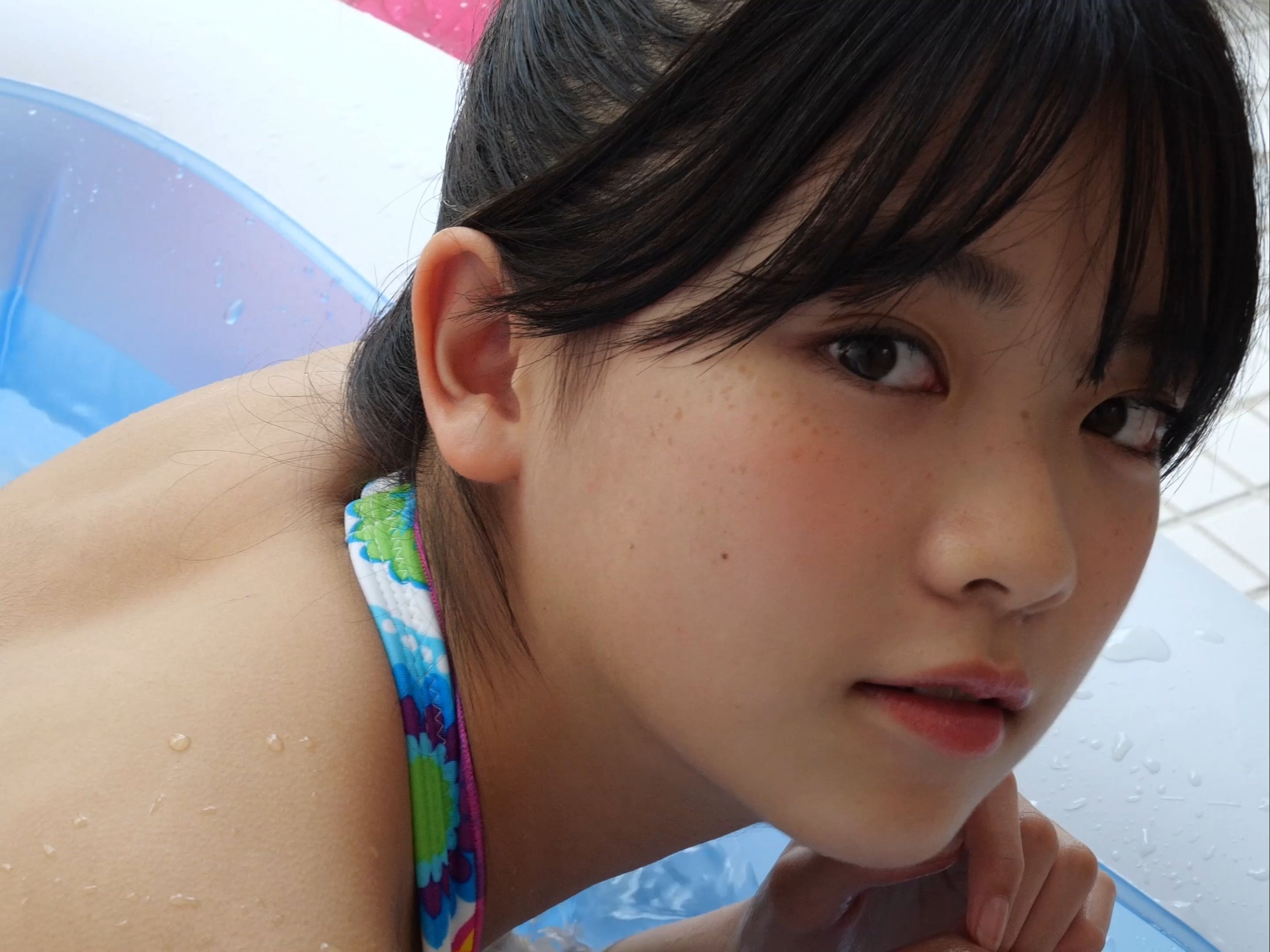 Mio Imaizumi's beautiful back