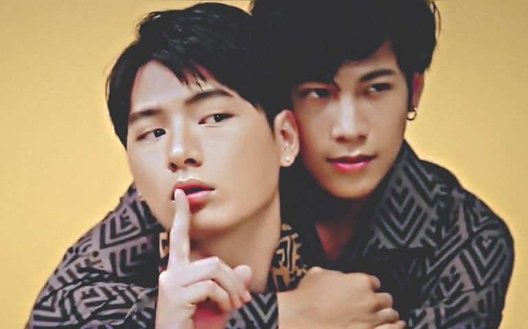 【齿轮字幕组】【熟肉】20171206 krist和singto hamburger magazine