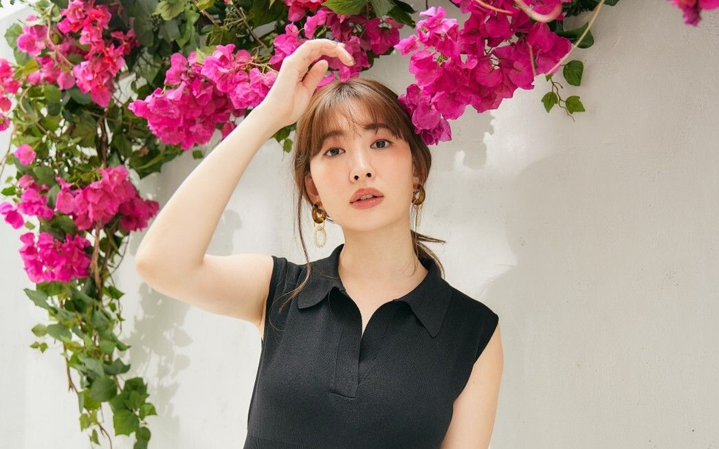 20210709 小嶋陽菜Herlipto Lace Trimmed Stretch Knit Dress-哔哩哔哩