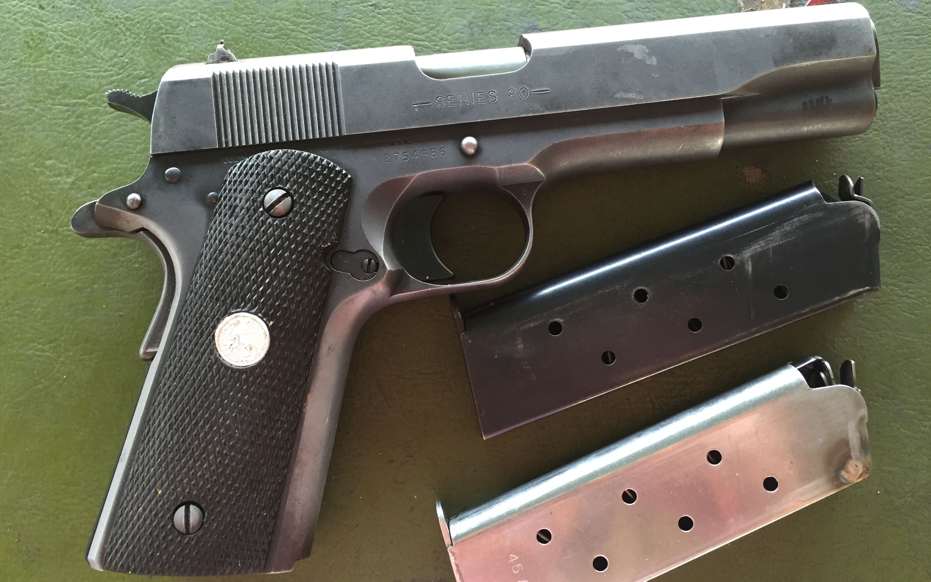 泰国清迈靶场玩美军m1911a1自动手枪