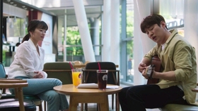 韩国的电视剧歌曲 4829b28eb7ebc0d9de3d1b642ff9e6a7dbff1133.jpg@280w_158h_1c_100q.jpg