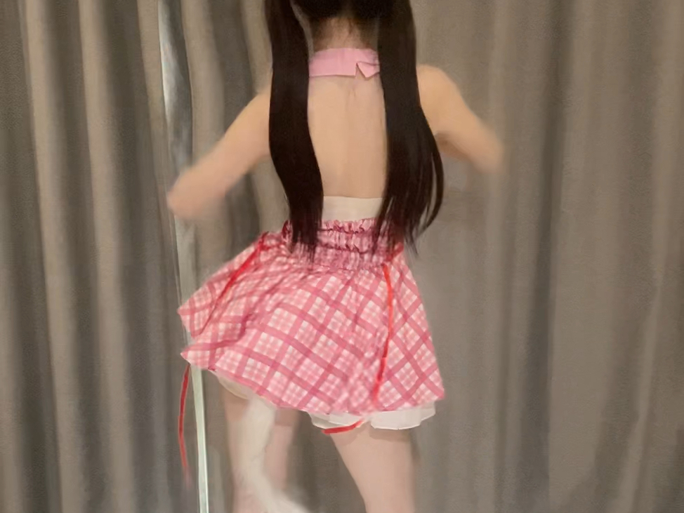 [Soft girl cat cat has become an adult] The latest video is online, begging for attention!