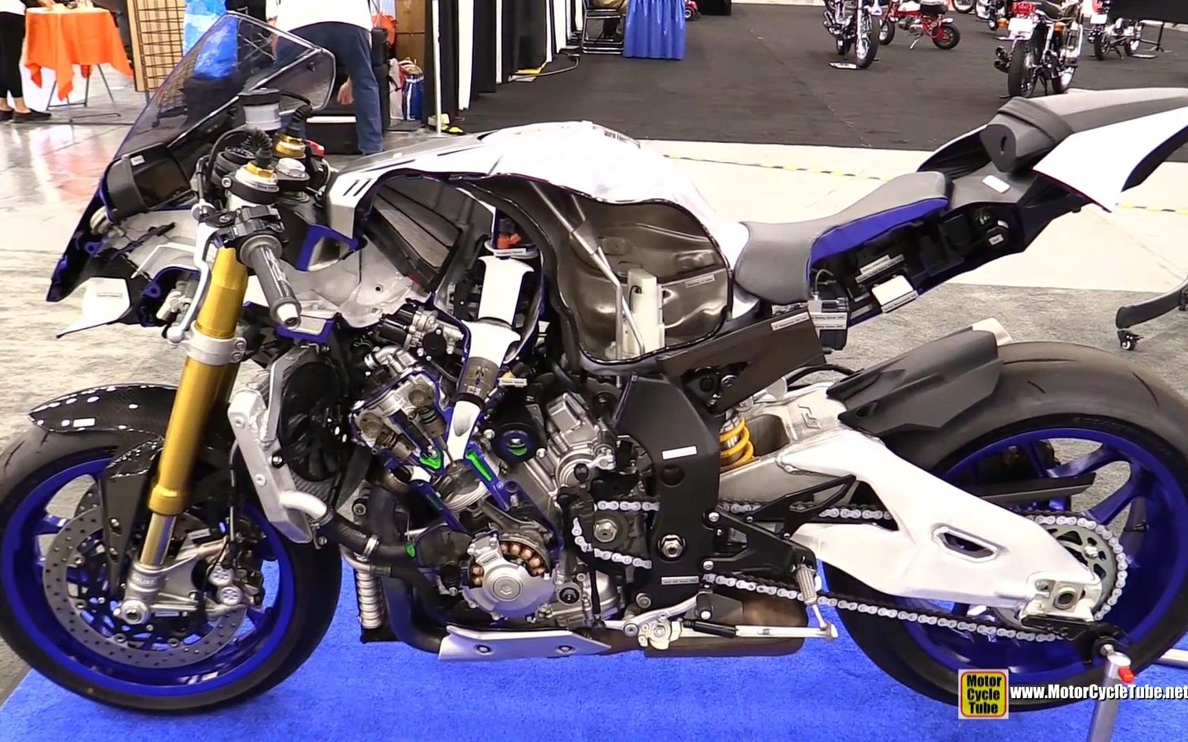 2019 yamaha r1m - 发动机结构展示