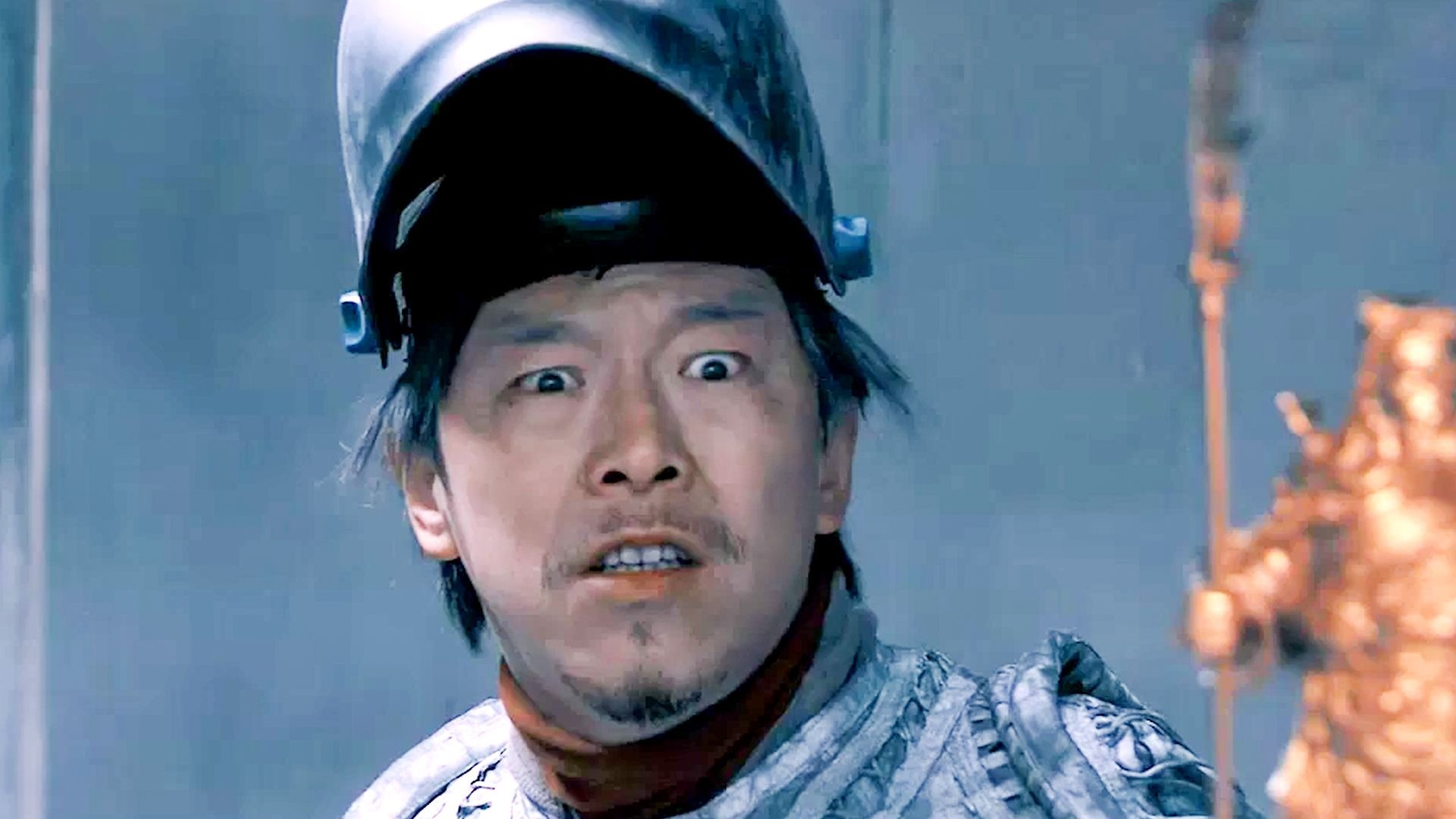 号称黄渤最烂的电影？为盗取富豪财产，在下水道呆了10年！《倔强萝卜》