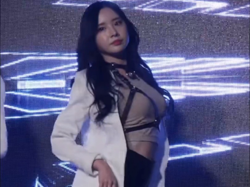 180226 Pocket Girls夏彬- 扫地 古董展示江南旅游信息中心