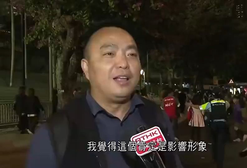 球迷:这是诚信的问题 梅西上场哪怕不跑动都可以!哔哩哔哩bilibili