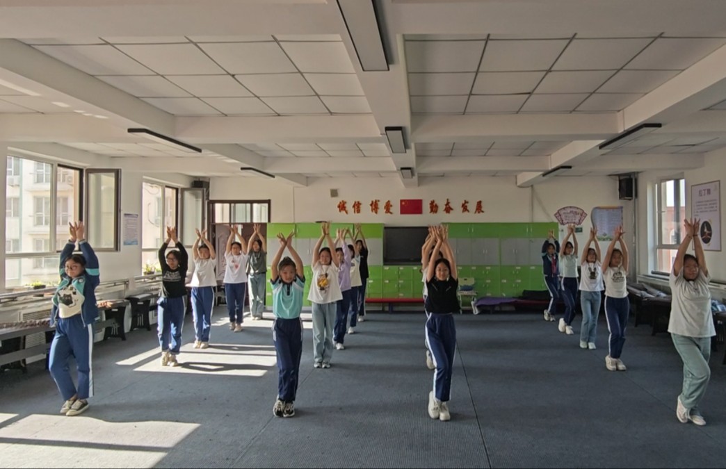 小学生六一舞蹈《彩虹节拍》，今天换了大场地，总算是彻底成型啦！