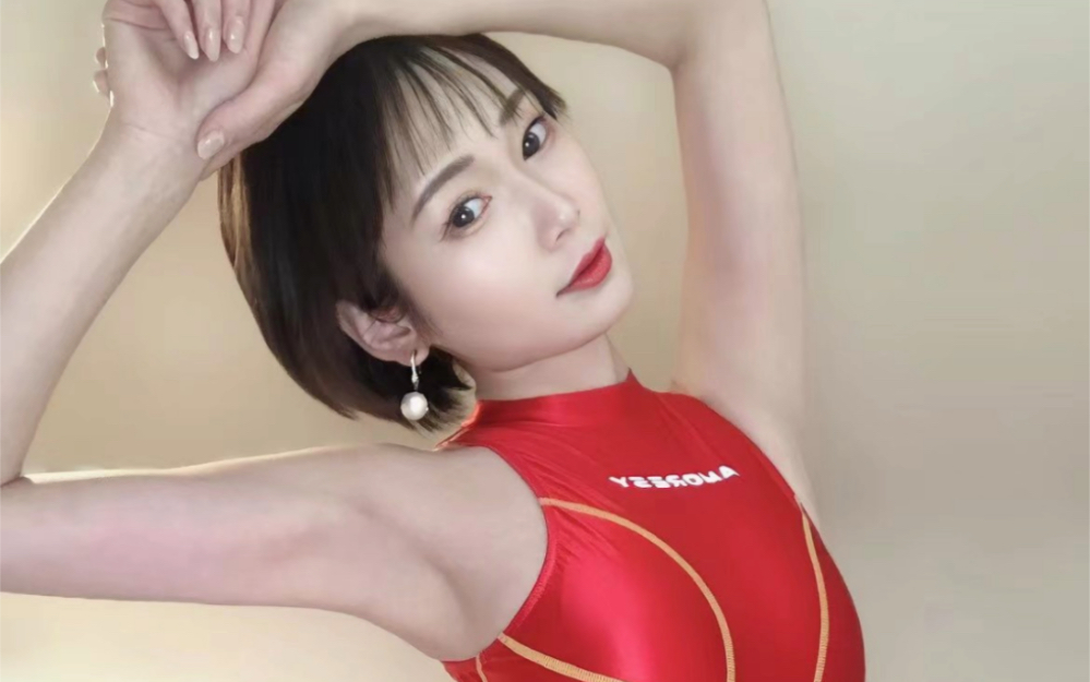 Selling beauty in fireworks and dressing up for the New Year~