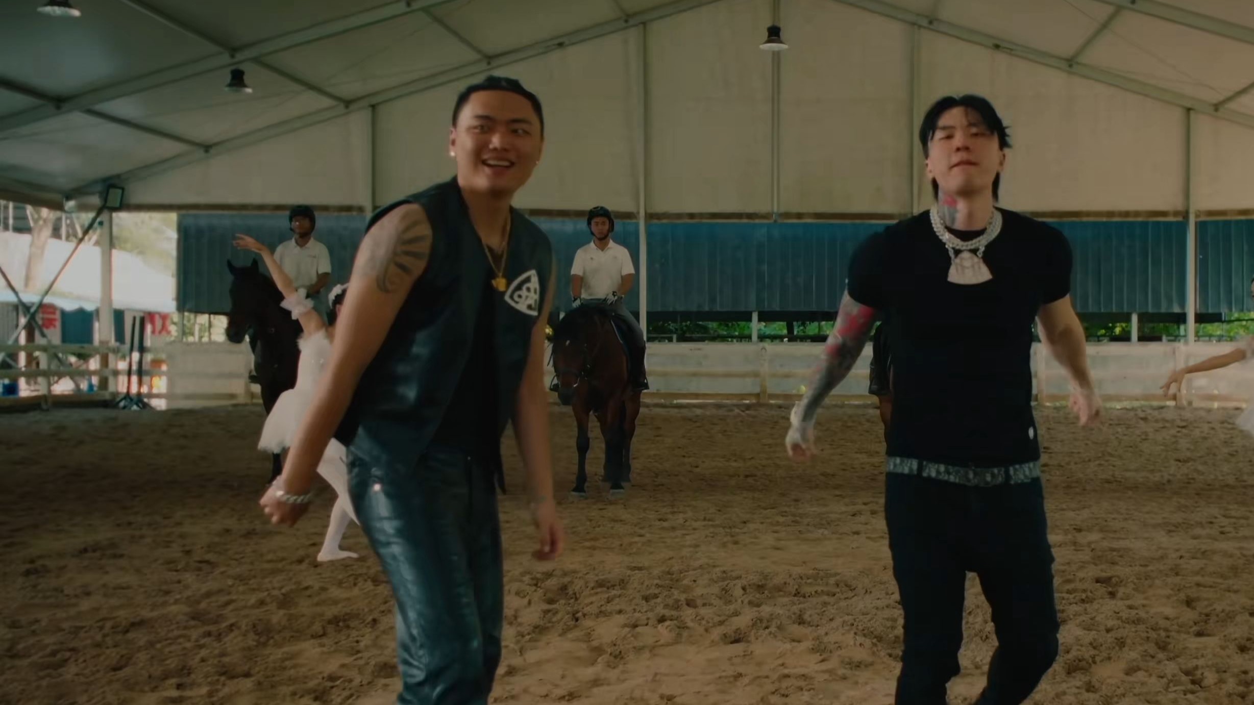 又一张新专！SASI助阵APMOZART新专曲目《LV》