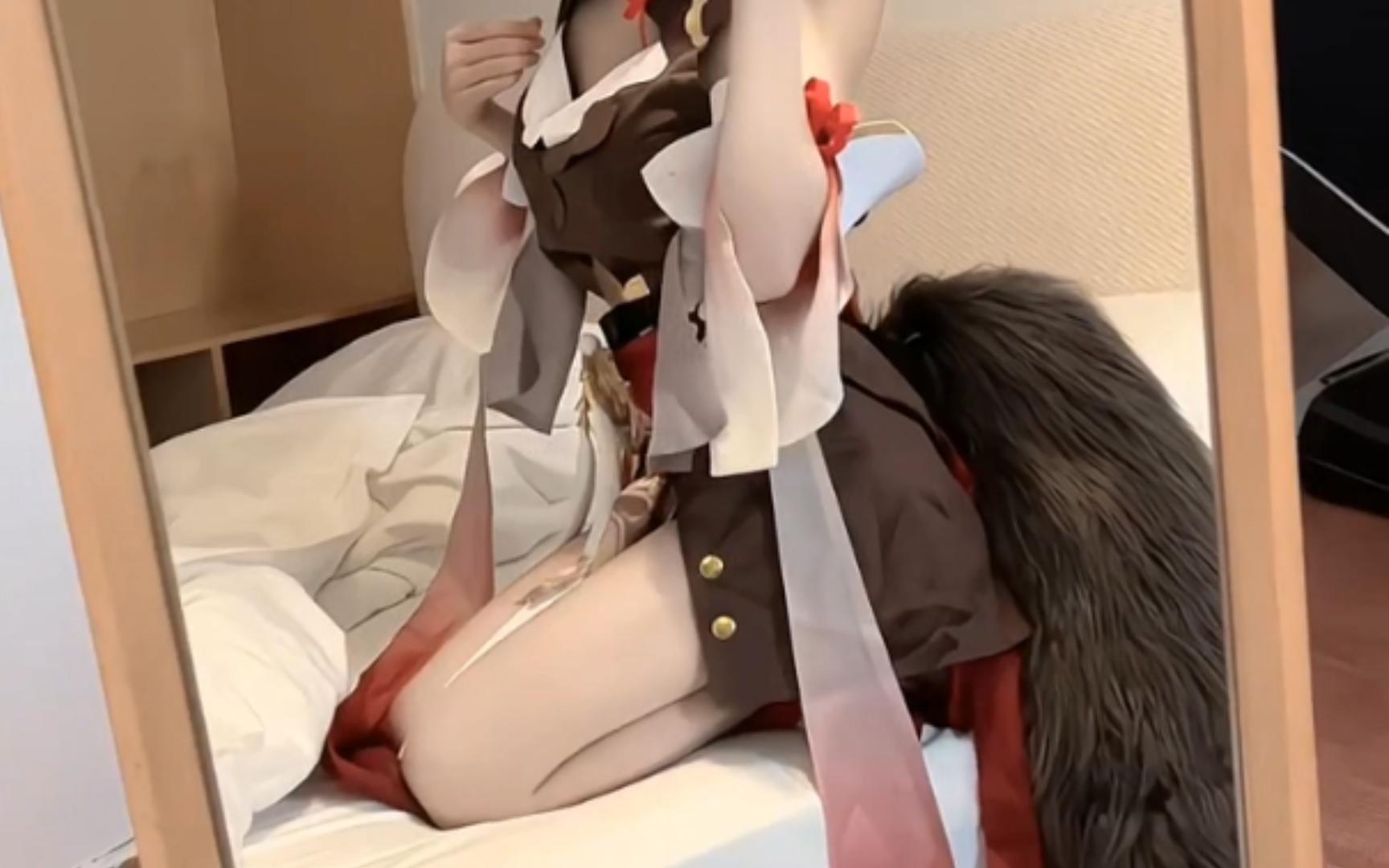 Fox's tail is soft and cozy, you have to touch it Star Dome Railroad Stop Cloud cos