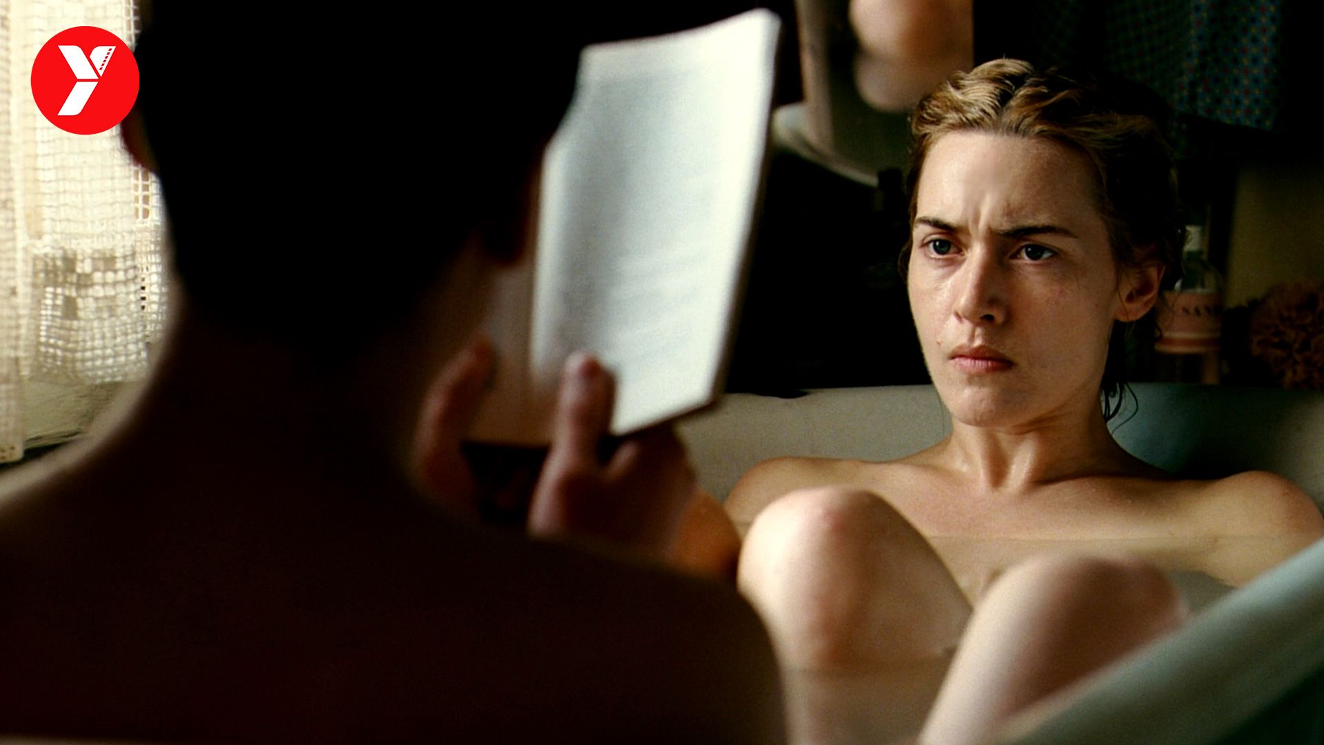 【越哥】全网删减12分钟！少年与集中营女看守的畸恋真相，散场后观众集体失语！