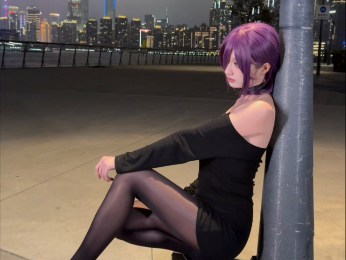 The next time he sees her, he'll definitely just walk off with Lese.