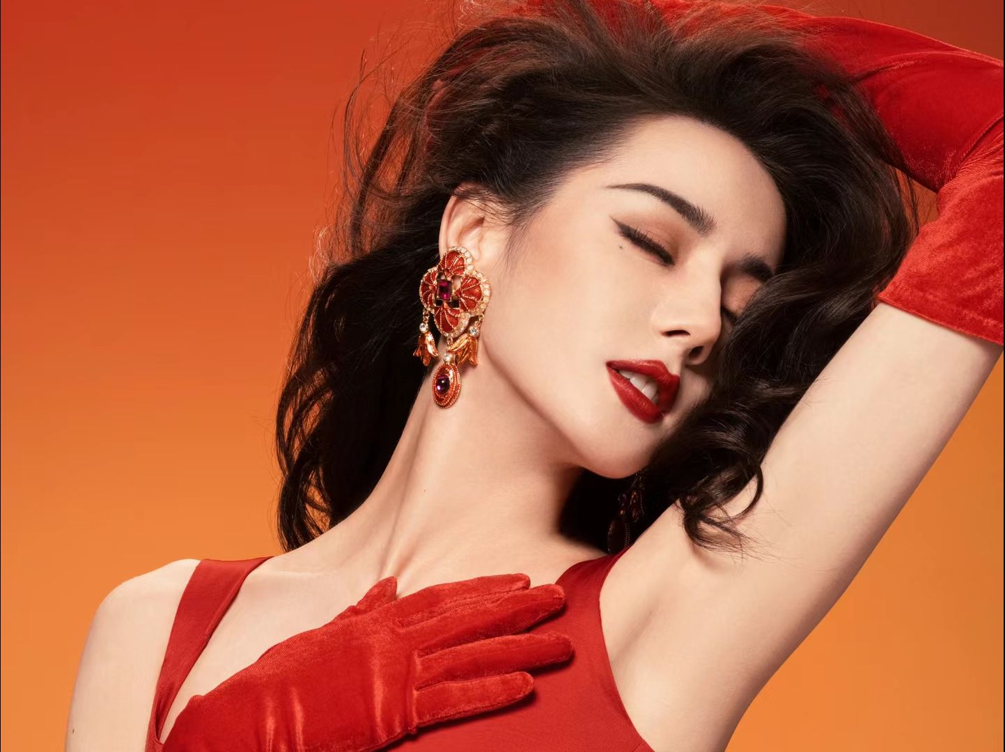 【图】迪丽热巴~~盯盯盯~怼脸~高清