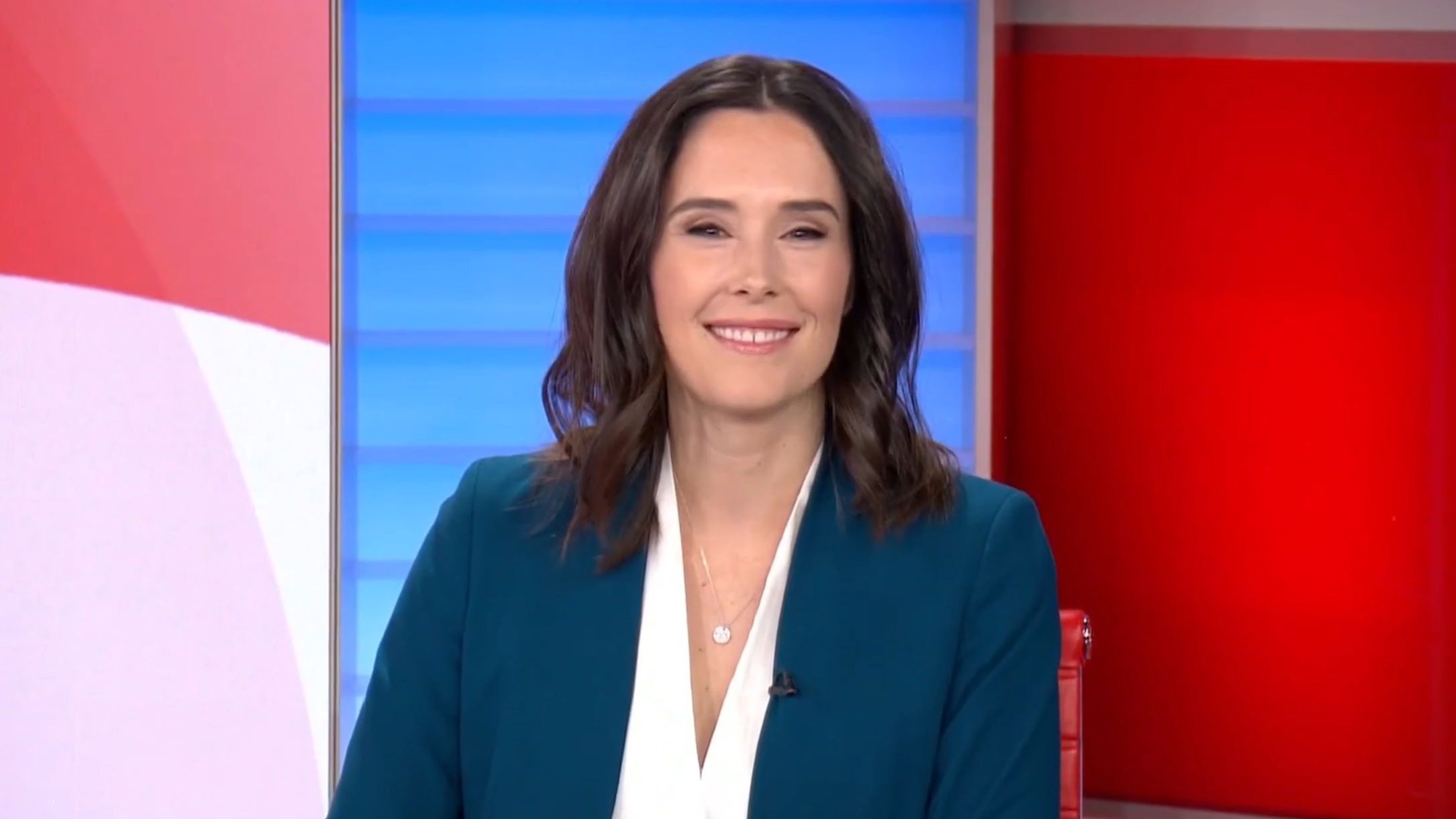 BBC News 20251118 安理会通过美提议案设加沙过渡政府 特朗普转变立场支持公开爱泼斯坦文件 英国宣布改革庇护制度并加速遣返 法国向乌克兰提供战机