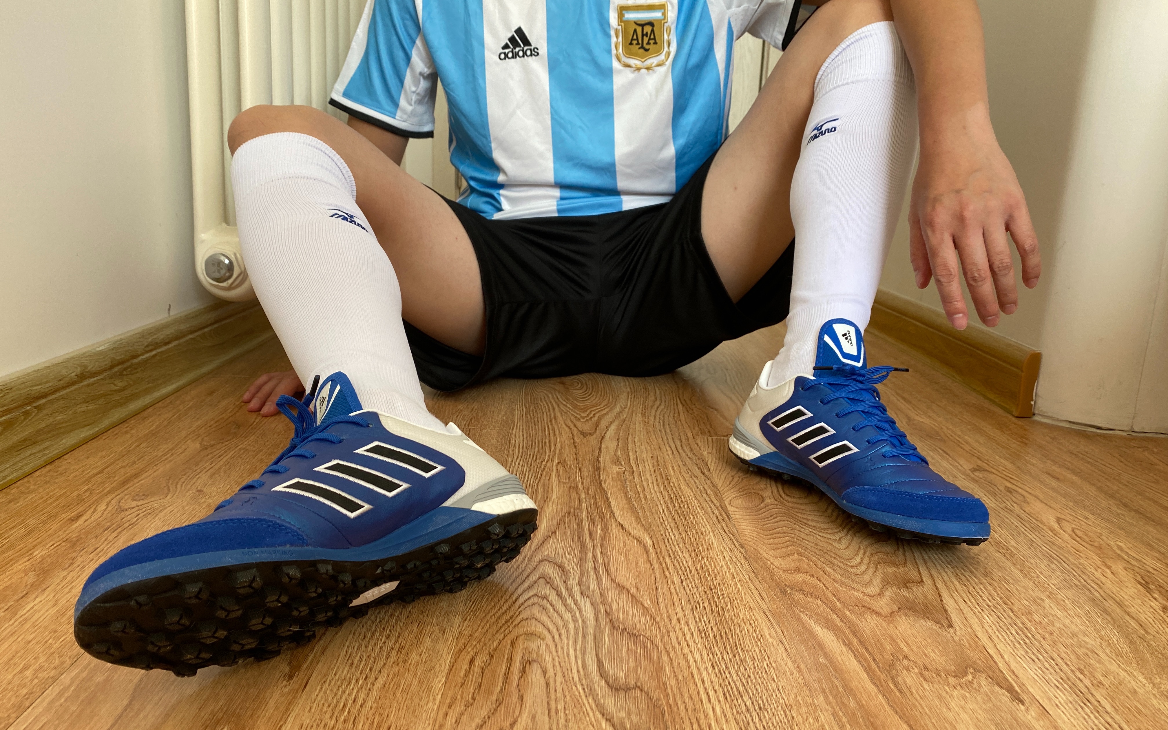 阿迪达斯 adidas Copa Tango 17.1 TF 袋鼠皮足球鞋 BB2684