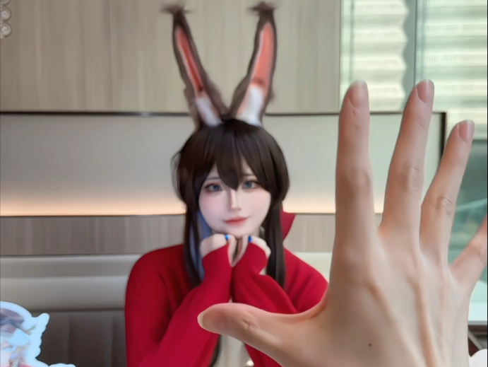 随机抓一个阿米娅和我玩这个游戏！