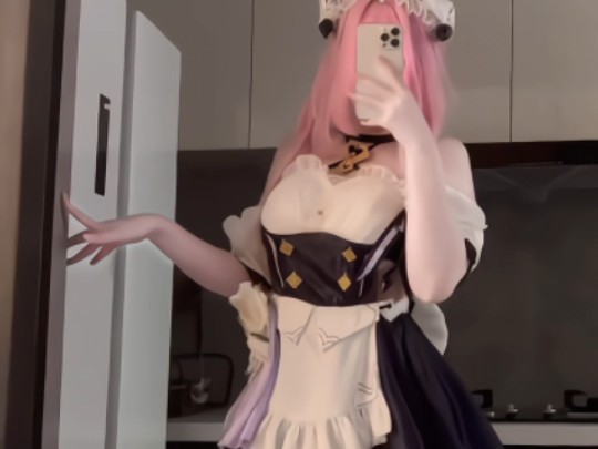 Who's the first little girl with pink hair that comes to mind?