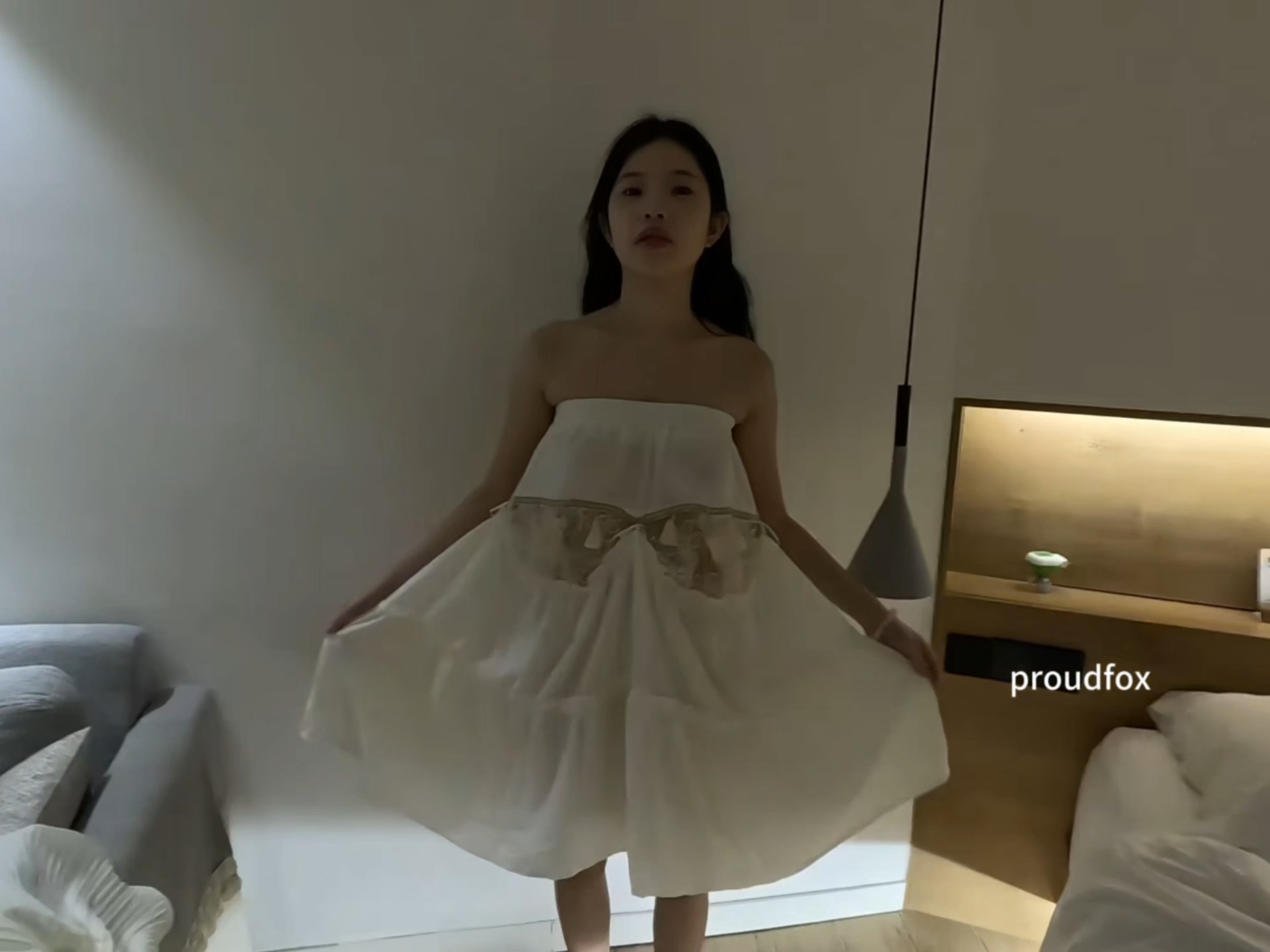 萌萌的贝贝，展示我们proudfox独家设计的两款服装哦