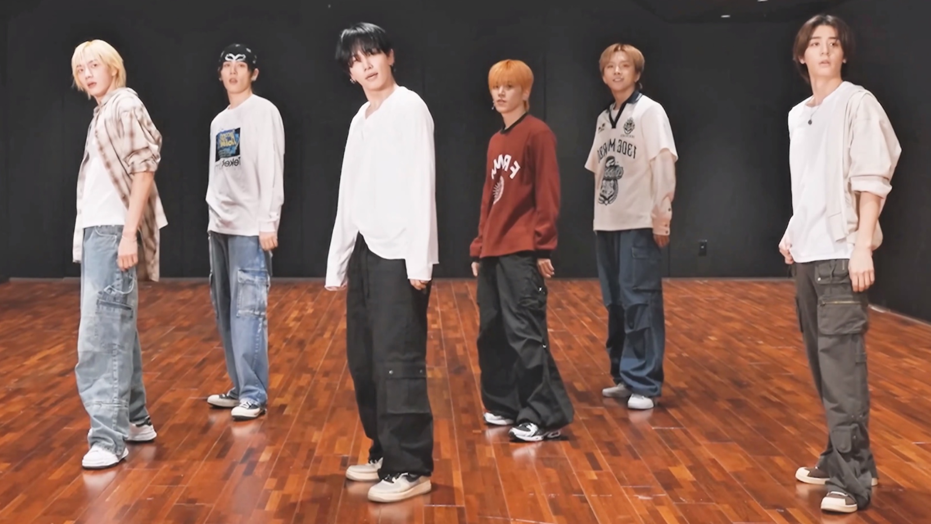 『4K镜面扒舞』BOYNEXTDOOR最新回归曲Hollywood Action镜面放大练习室 放大+加亮+音源替换 慢倍速 分段循环 副歌单P 扒舞用