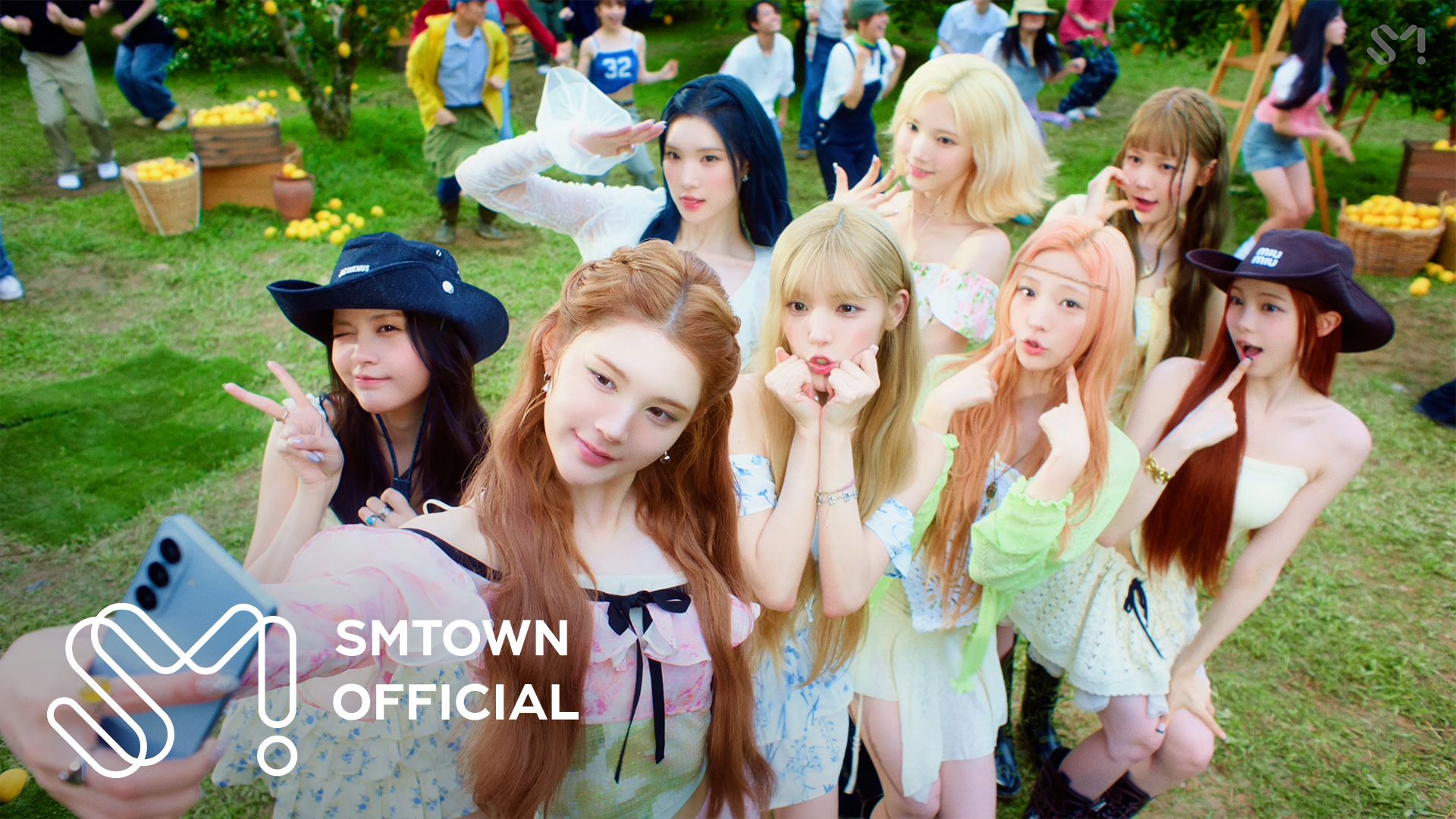 Hearts2Hearts《Lemon Tang》MV
