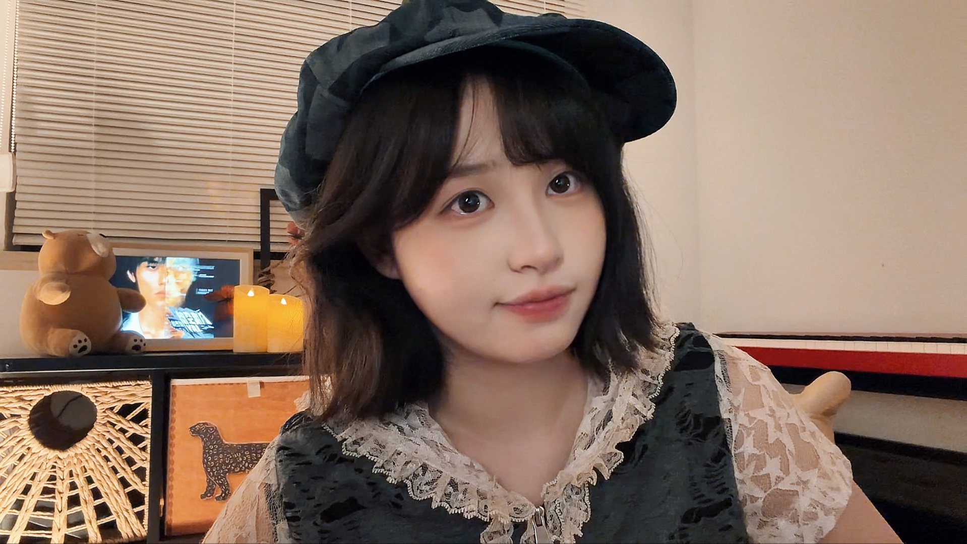 请问一下，有没有卖《半岛铁盒》？