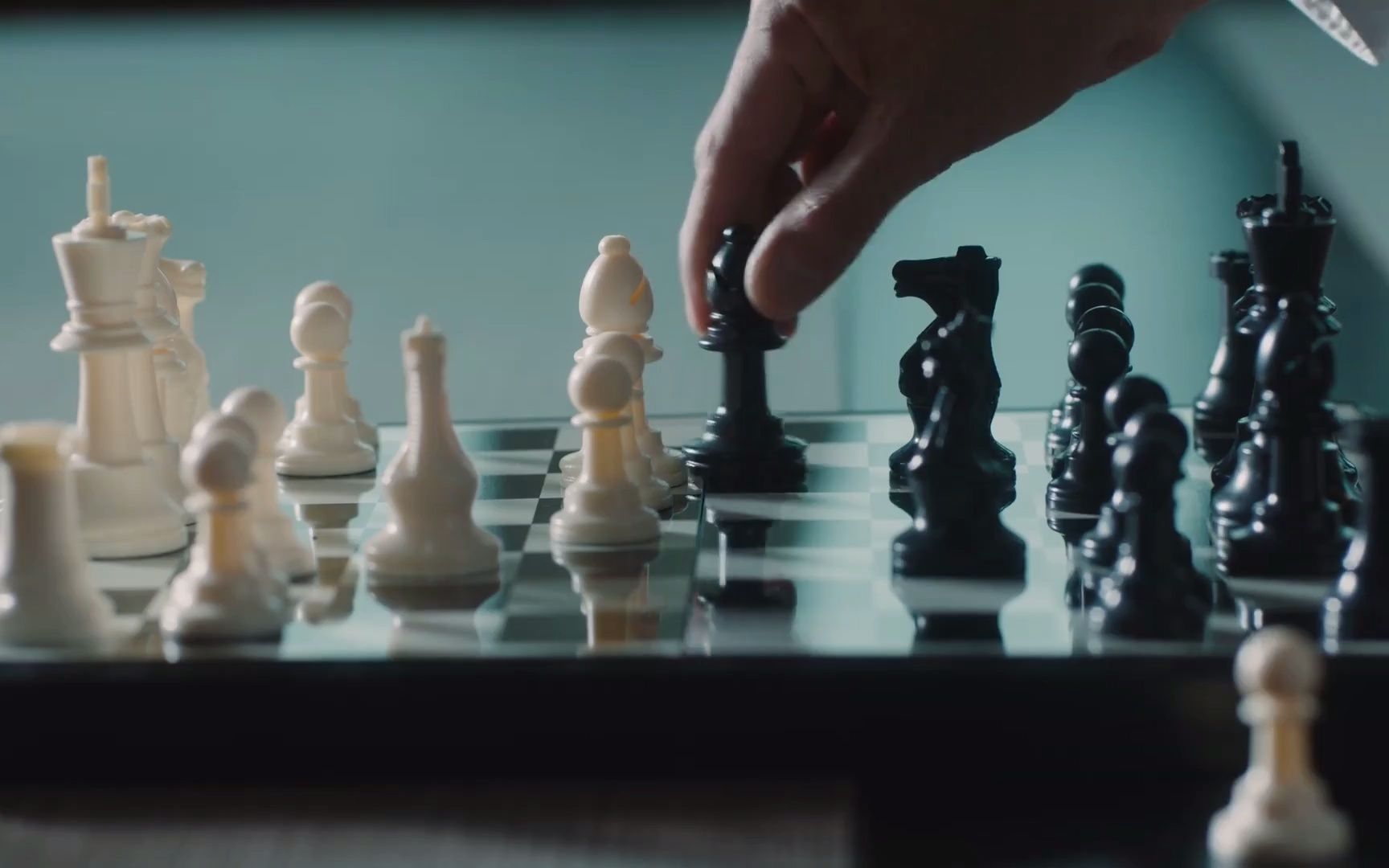 空镜 下国际象棋