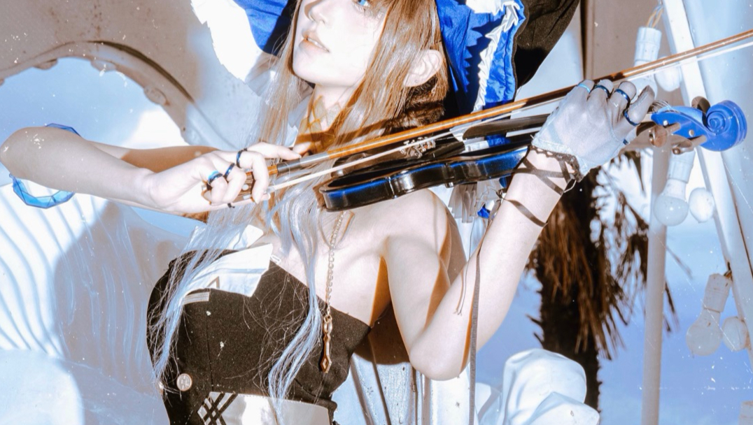 全世界最尊贵的兔子正在过生日