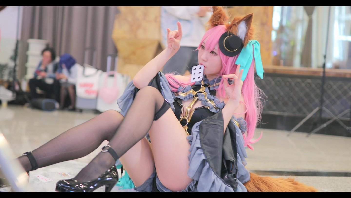 Comic Con Tamagotchi cosplay