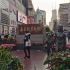 南京路步行街，中华商业第一街，建筑风格独特，商铺招牌林立，人气很旺