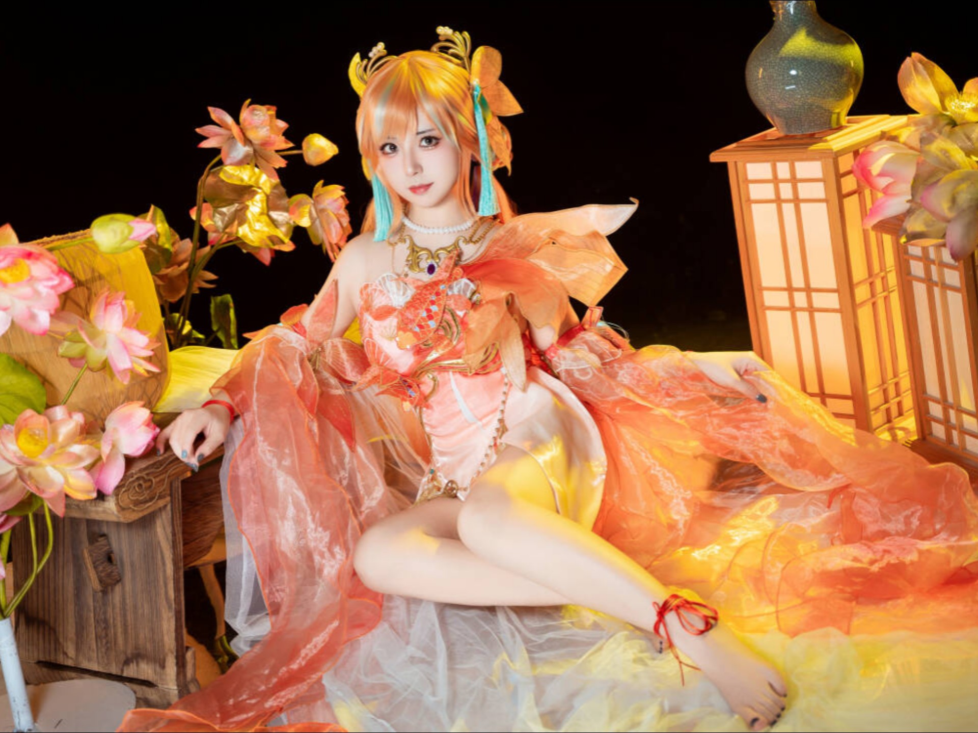 Shiburamine / Sparkling waves, carp dreams floating light