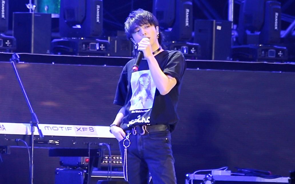 华晨宇饭拍20180617南京国潮音乐节全程外场奔走版