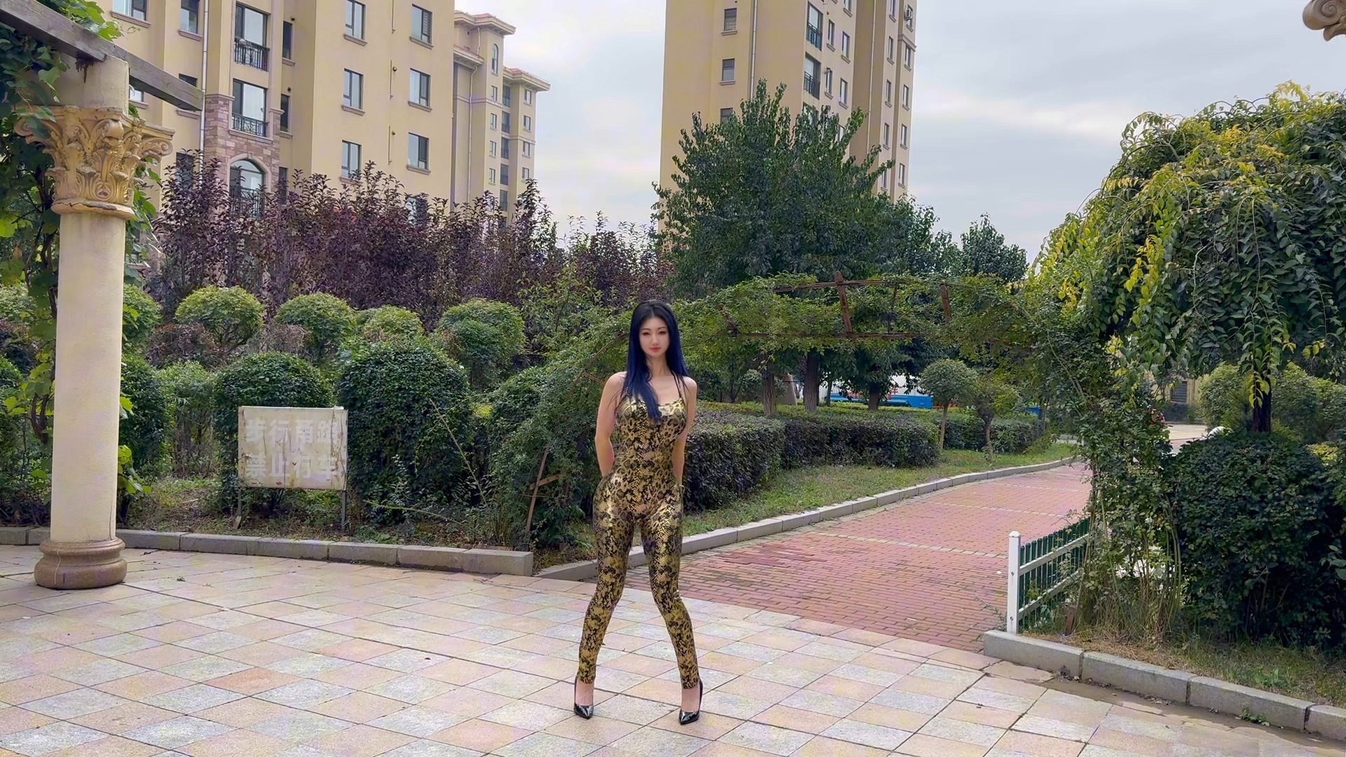 【小悦悦额】視頻加載中，速速查收驚喜！