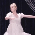 【洋风物志】艾丽·范宁（Elle Fanning）教你如何做个美丽的芭蕾旋转