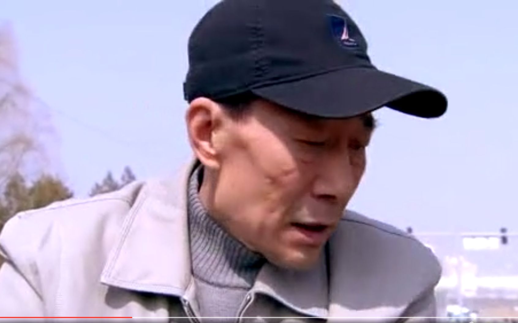 李雪健《父爱如山》,得过癌症的老爷子如何演绎得知妻子得癌症