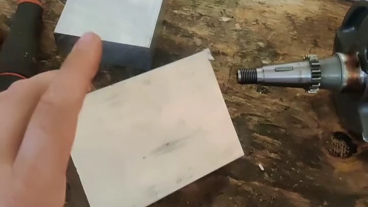 制作多功能V型块以实现精密加工