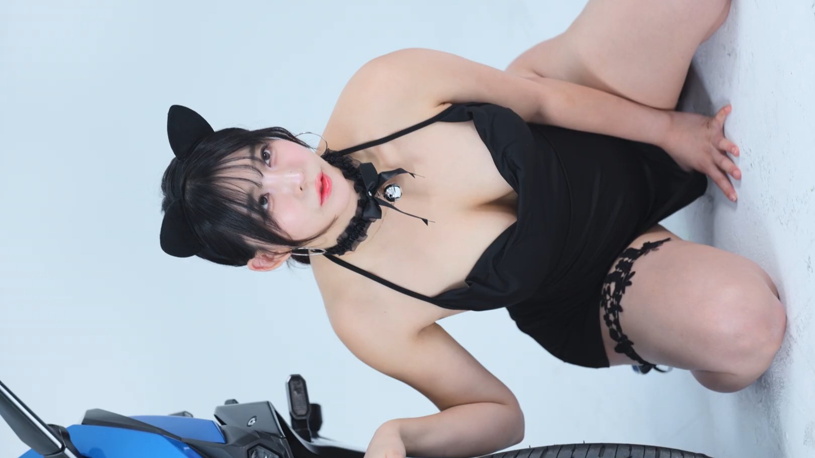 美宇 miyu - 赛车模特 racing model - 服装2 概念2 竖直直拍 - 第四届 j.c 汽车展 260104 [粉丝直拍 8k]