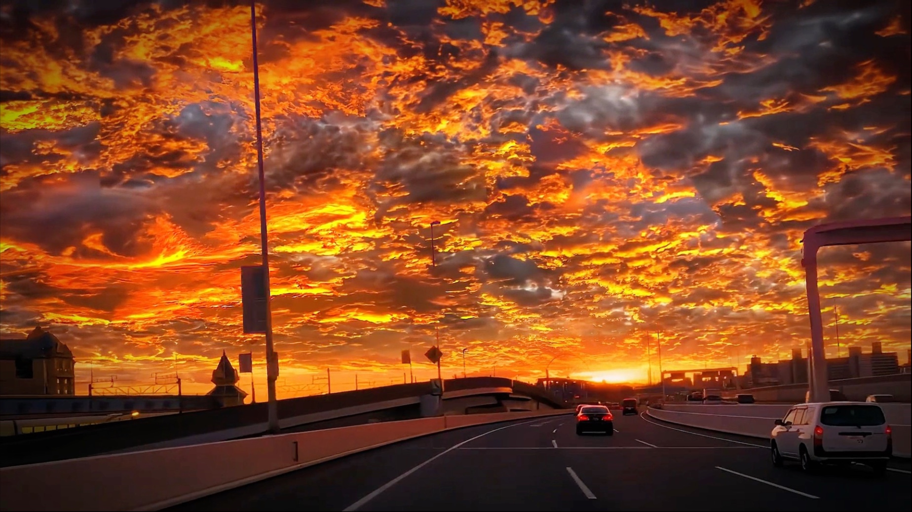 “日落尤其温柔 人间皆是浪漫”
