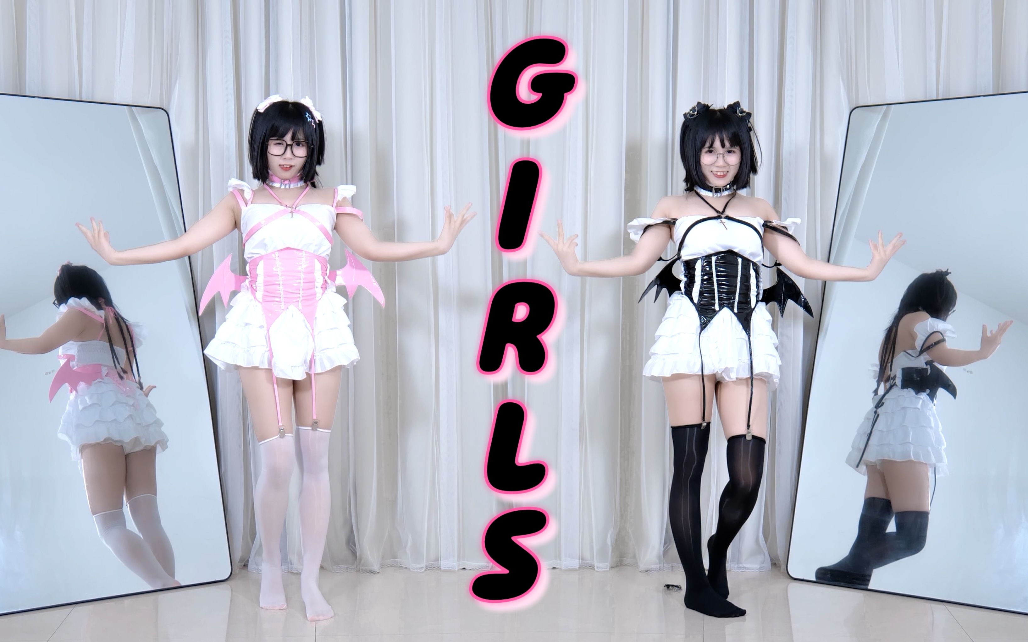 Black and white oiled imps~girls~