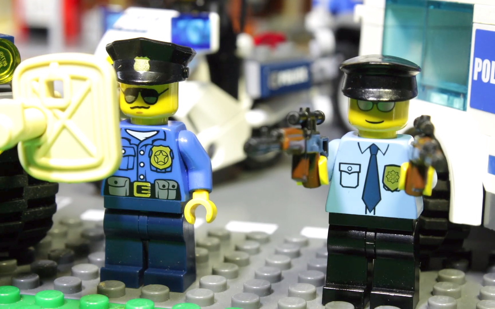 Police Station 60246 | City | Buy online at the Official LEGO® Shop US