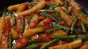 土豆加什么做饭好吃 57c01b6a90d3697aec0c175bdc8af0b5a6dda869.jpg@310w_174h_1c_100q.jpg